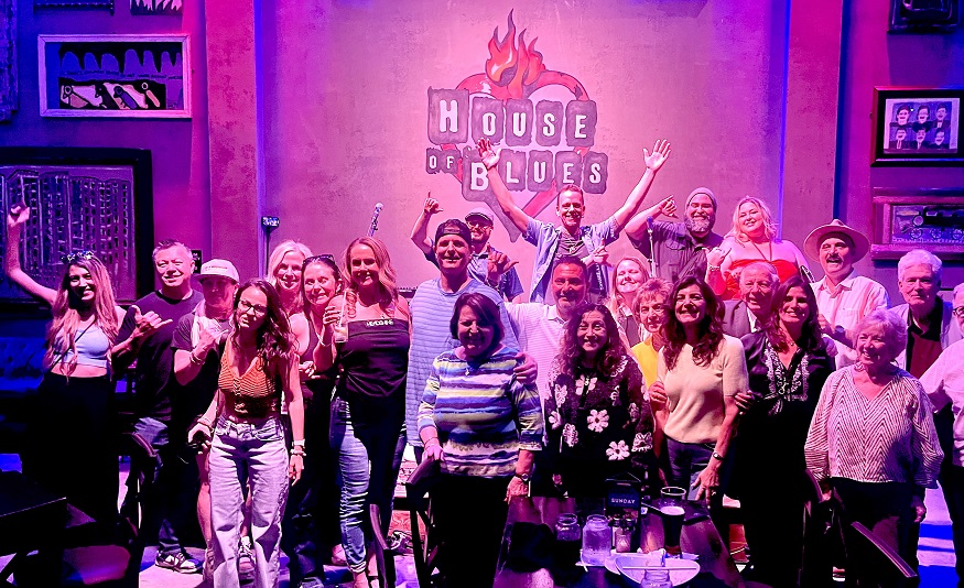 Click to watch Headshine perform new album "best we'll ever find" live at House of Blues Anaheim